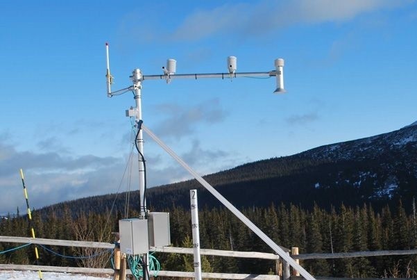 積雪特性分析儀