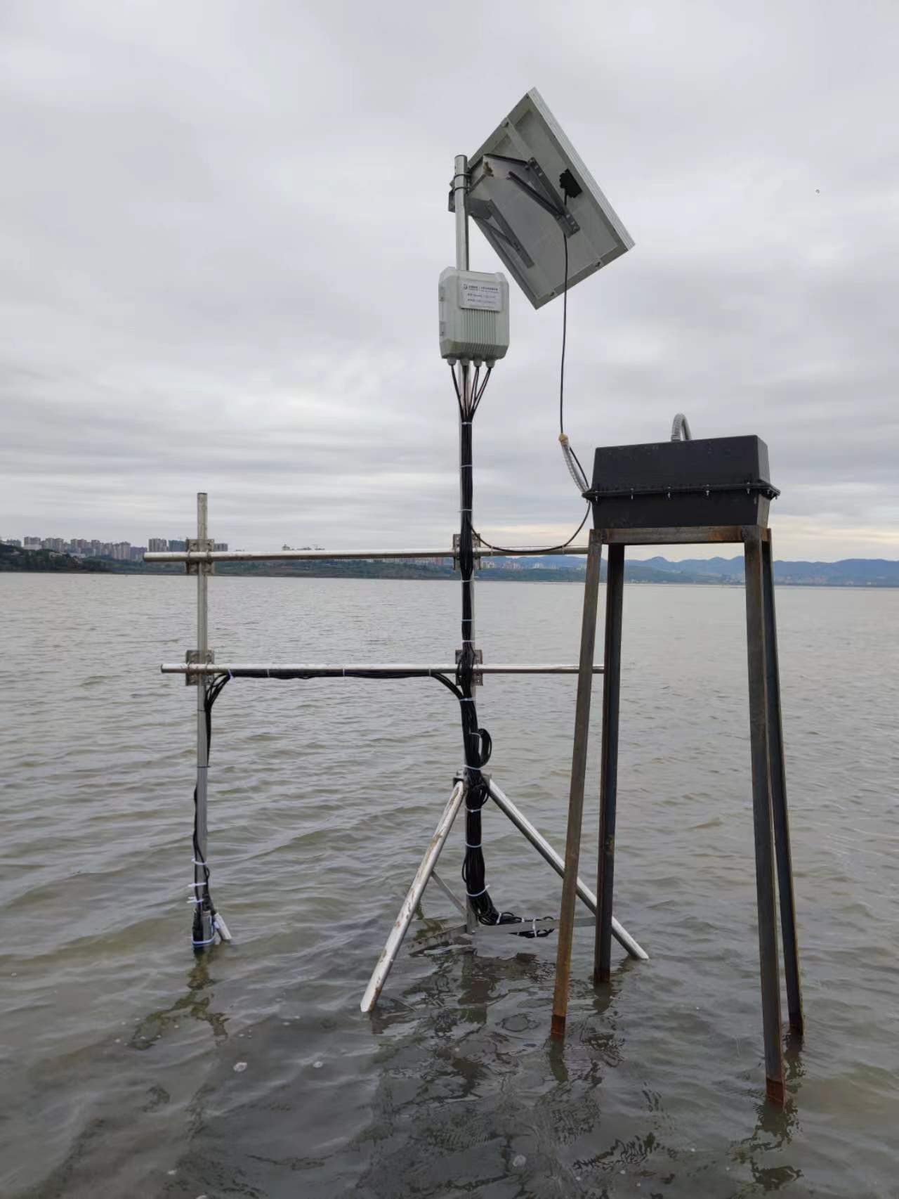 水位、溫度測量 水位、溫度測量